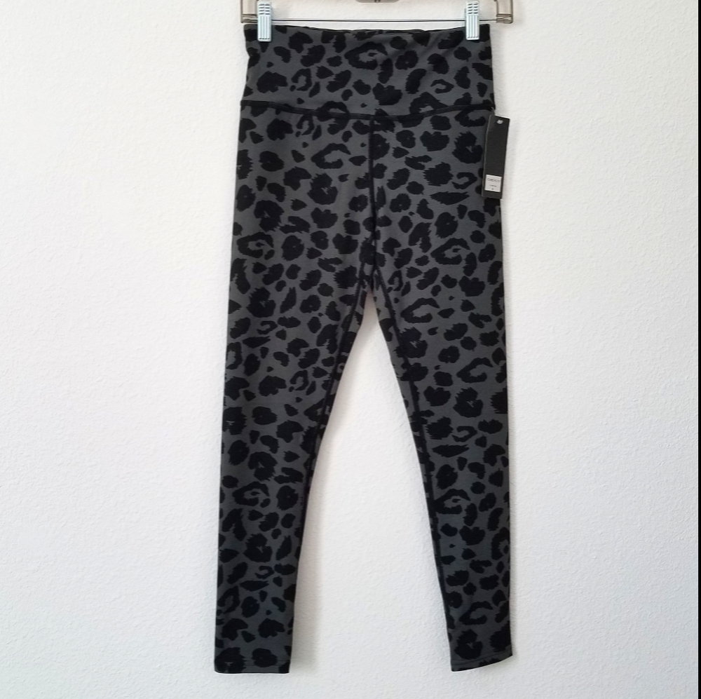 Active Leopard Print High Waist Leggings - Picture 3 of 7